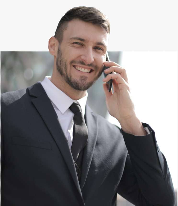 homme -business-travail-téléphone-handshake aide aux entreprises